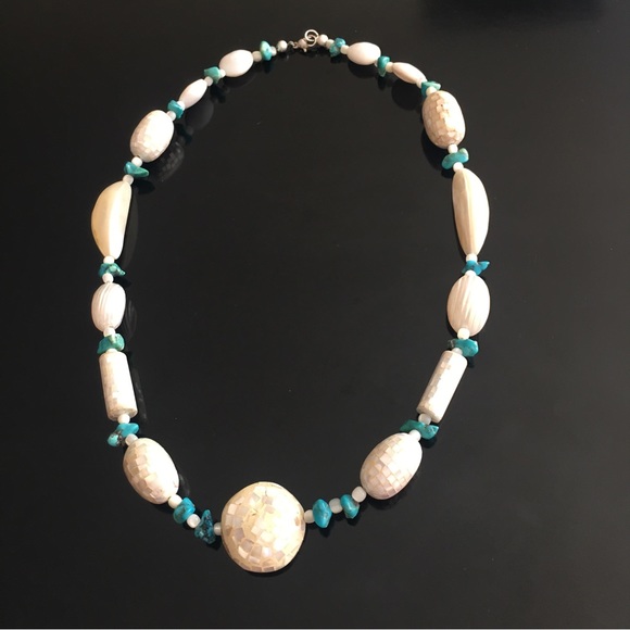 Shell & Turquoise Necklace - Picture 6 of 16